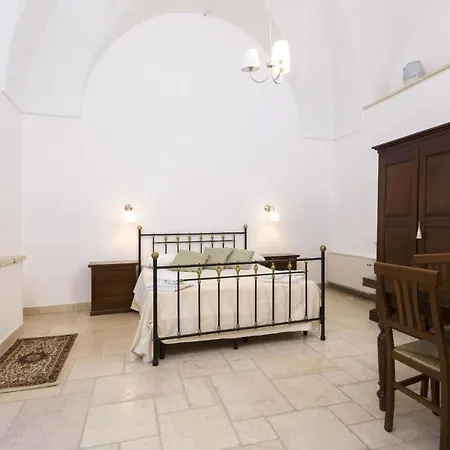 Appartement Luxury Courtyard Studio Racale