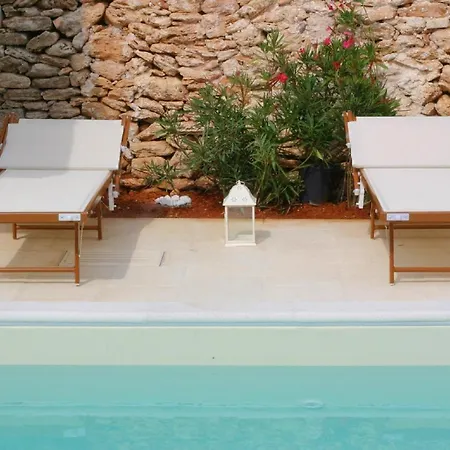 Luxury Courtyard Studio * Racale