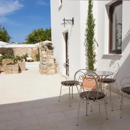 Luxury Courtyard Studio Appartement *